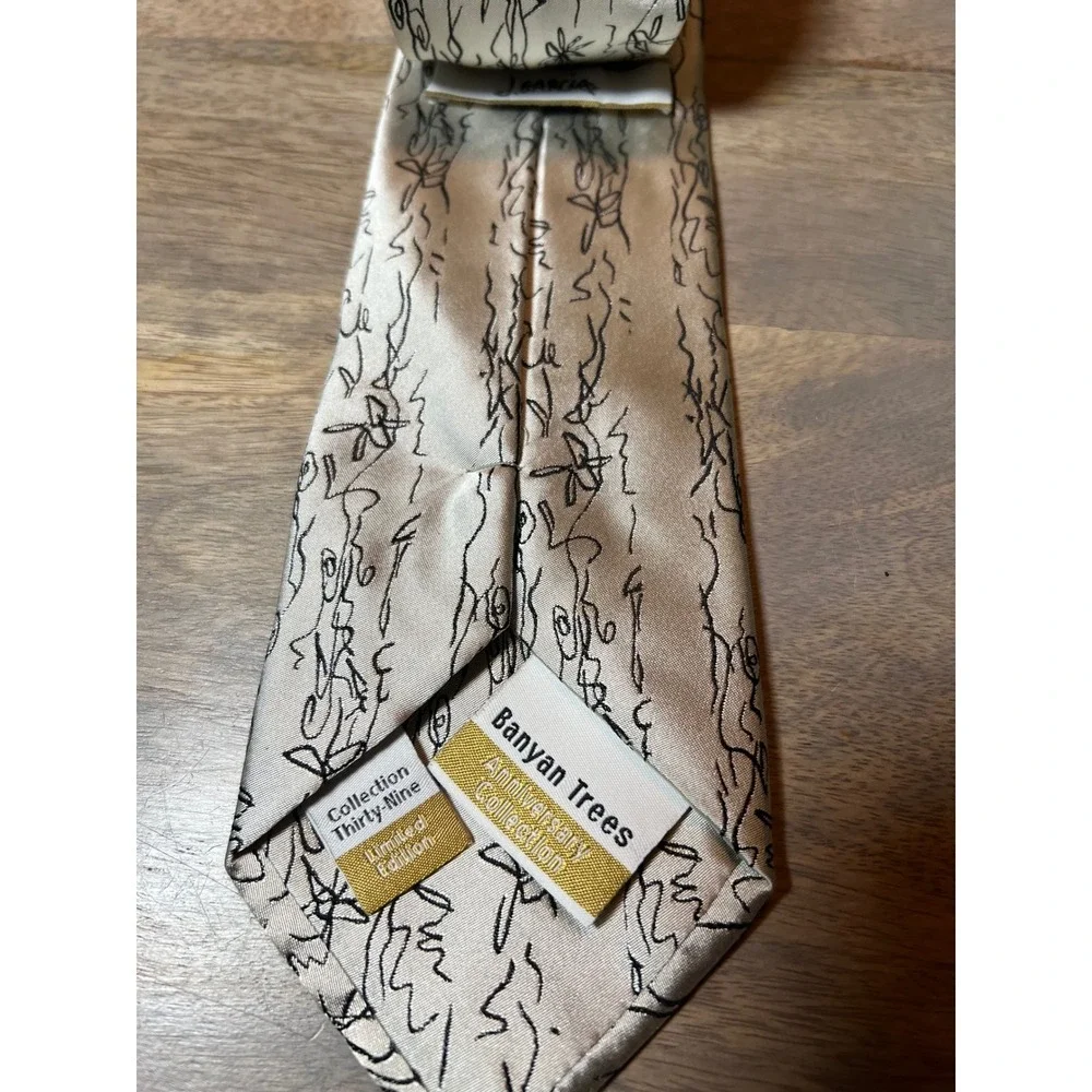J. Garcia Mens‎ Necktie Banyan Trees Silk Champagne OS